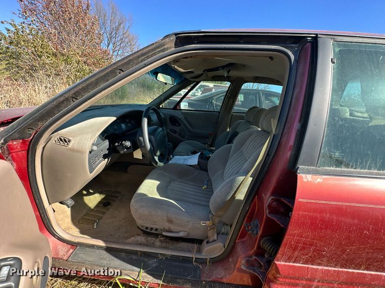 image for item KT9121 1997 Pontiac Bonneville