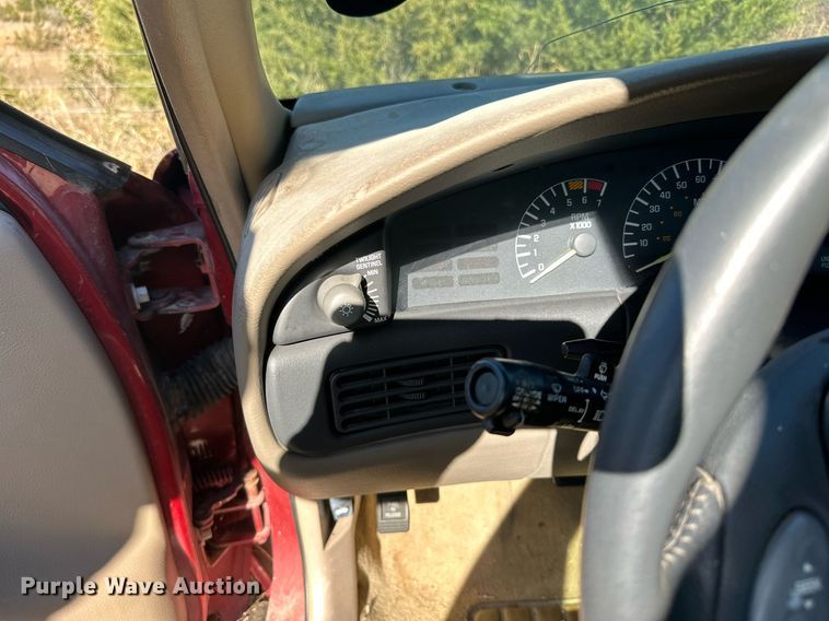 image for item KT9121 1997 Pontiac Bonneville