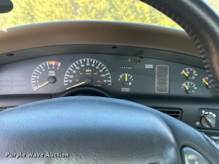 image for item KT9121 1997 Pontiac Bonneville