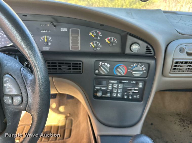 image for item KT9121 1997 Pontiac Bonneville