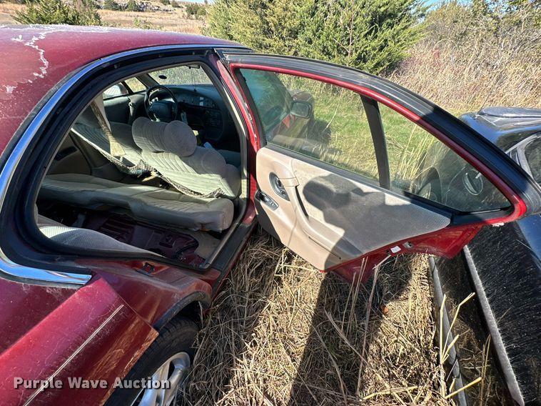 image for item KT9121 1997 Pontiac Bonneville