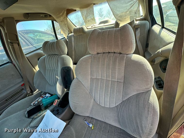 image for item KT9121 1997 Pontiac Bonneville