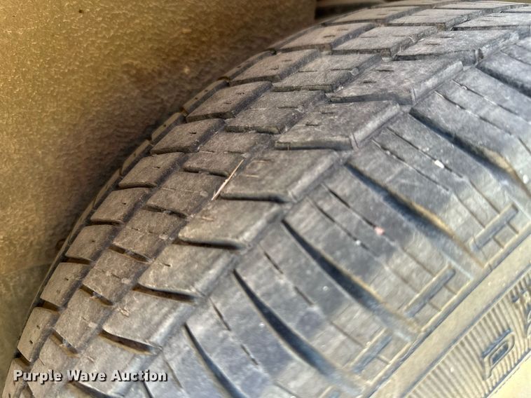 image for item KT9121 1997 Pontiac Bonneville