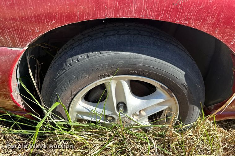 image for item KT9121 1997 Pontiac Bonneville