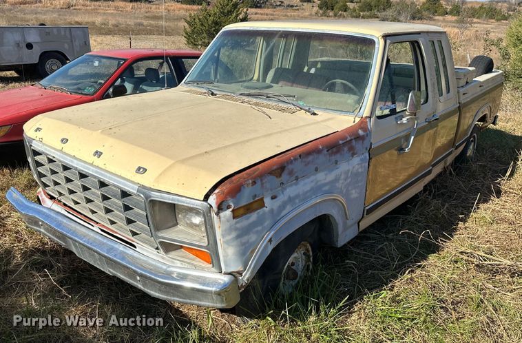 image for item KT9122 1981 Ford F150  SuperCab pickup truck