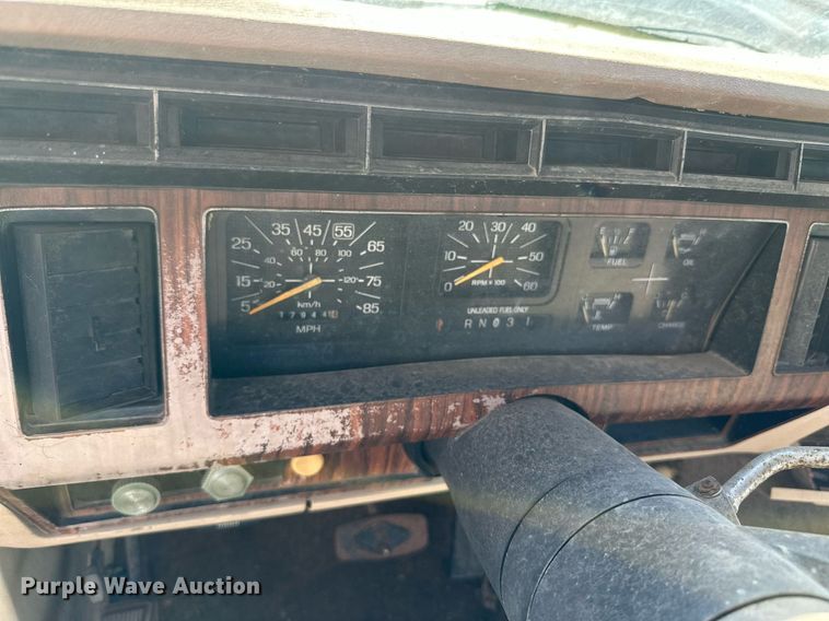 image for item KT9122 1981 Ford F150  SuperCab pickup truck