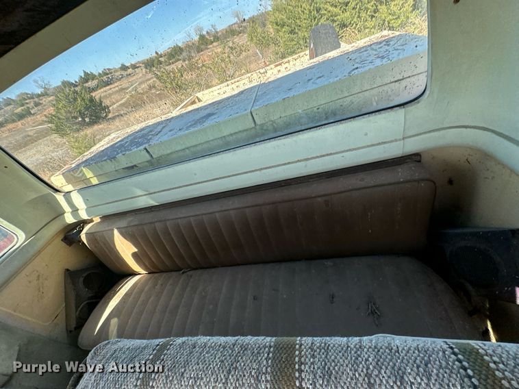 image for item KT9122 1981 Ford F150  SuperCab pickup truck