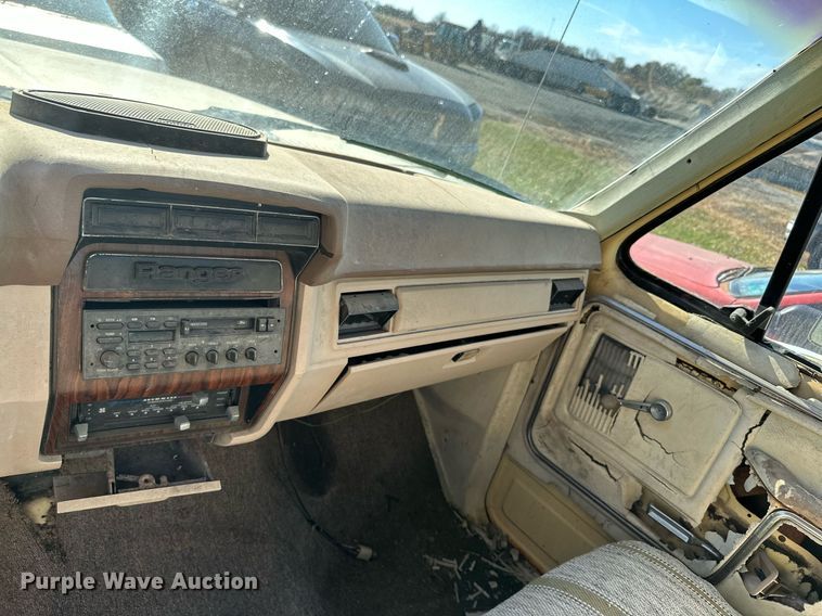 image for item KT9122 1981 Ford F150  SuperCab pickup truck