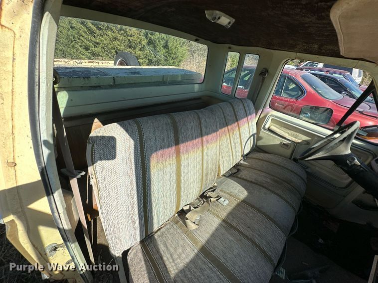 image for item KT9122 1981 Ford F150  SuperCab pickup truck