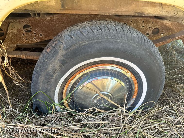 image for item KT9122 1981 Ford F150  SuperCab pickup truck