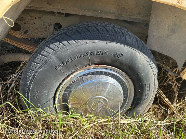 image for item KT9122 1981 Ford F150  SuperCab pickup truck