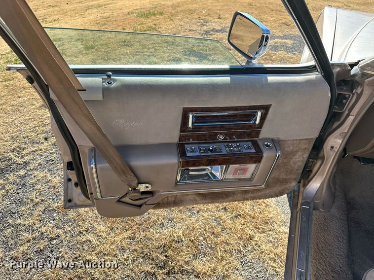 image for item KT9126 1991 Cadillac Brougham