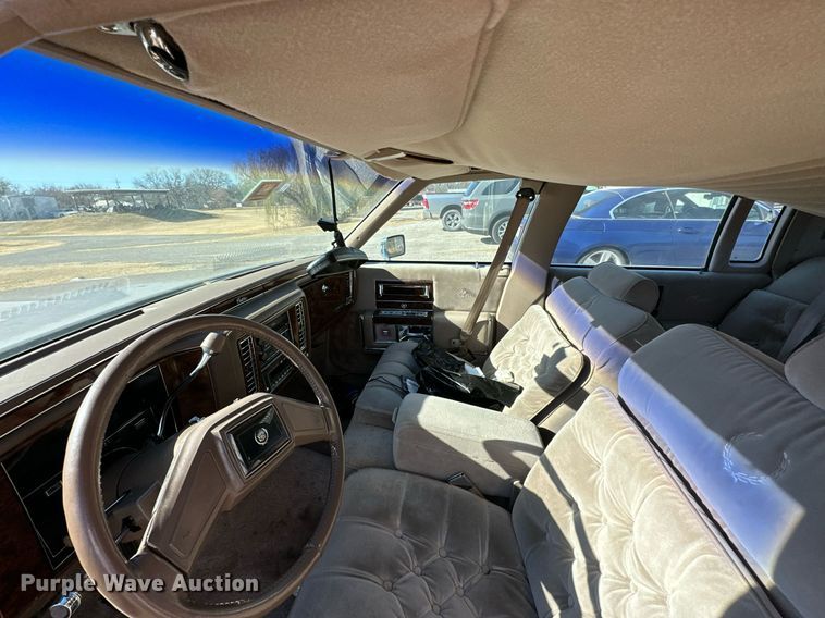 image for item KT9126 1991 Cadillac Brougham