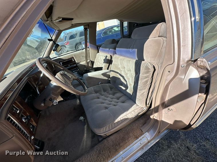 image for item KT9126 1991 Cadillac Brougham