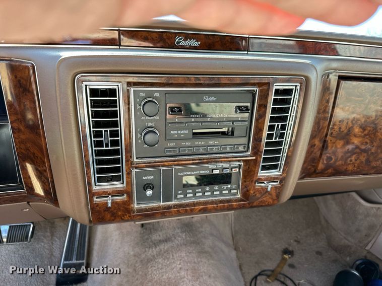 image for item KT9126 1991 Cadillac Brougham