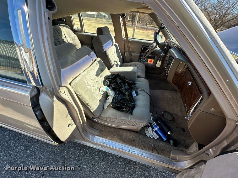 image for item KT9126 1991 Cadillac Brougham