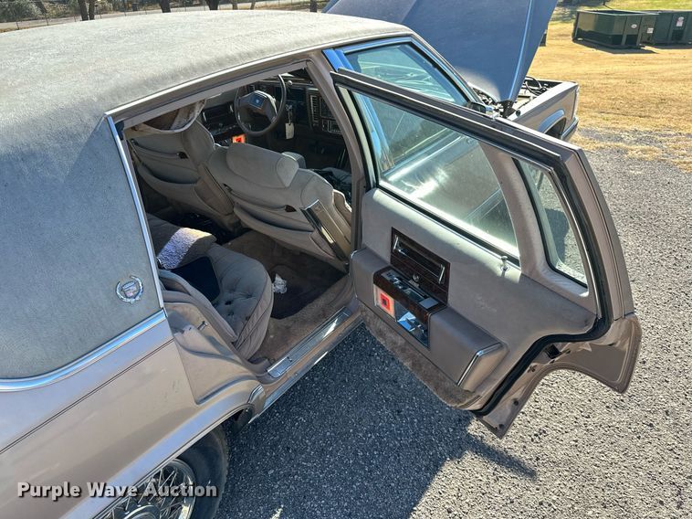 image for item KT9126 1991 Cadillac Brougham