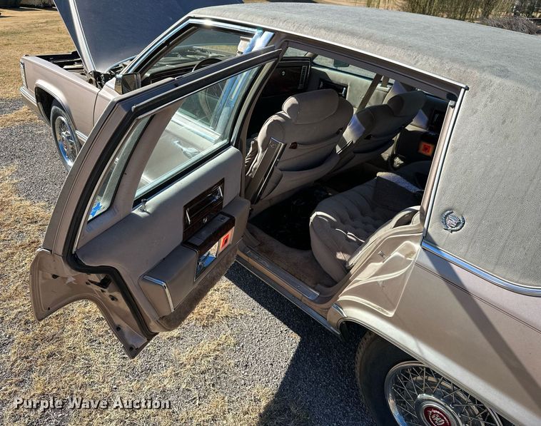 image for item KT9126 1991 Cadillac Brougham