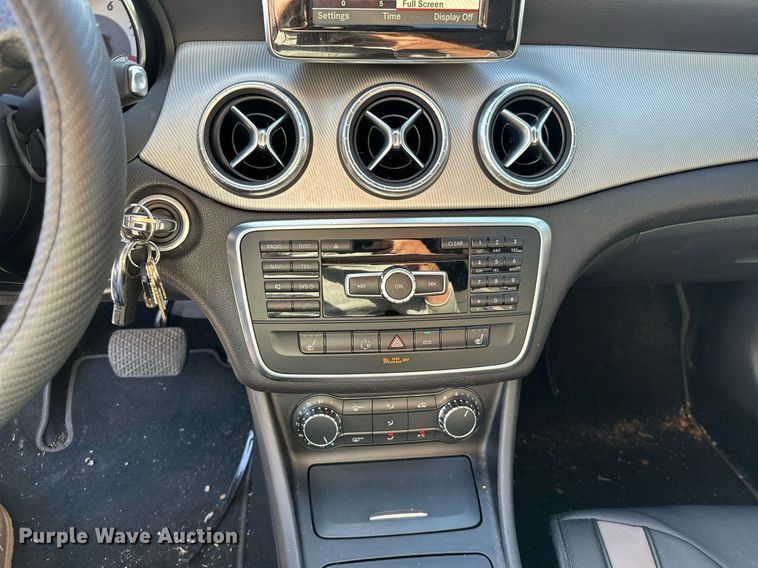 image for item KT9128 2014 Mercedes Benz CLA 250