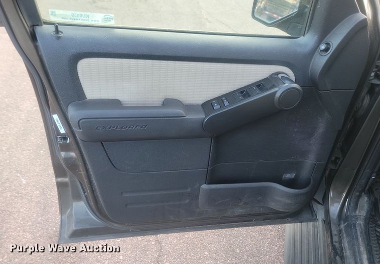 image for item KU9059 2008 Ford Explorer  SUV