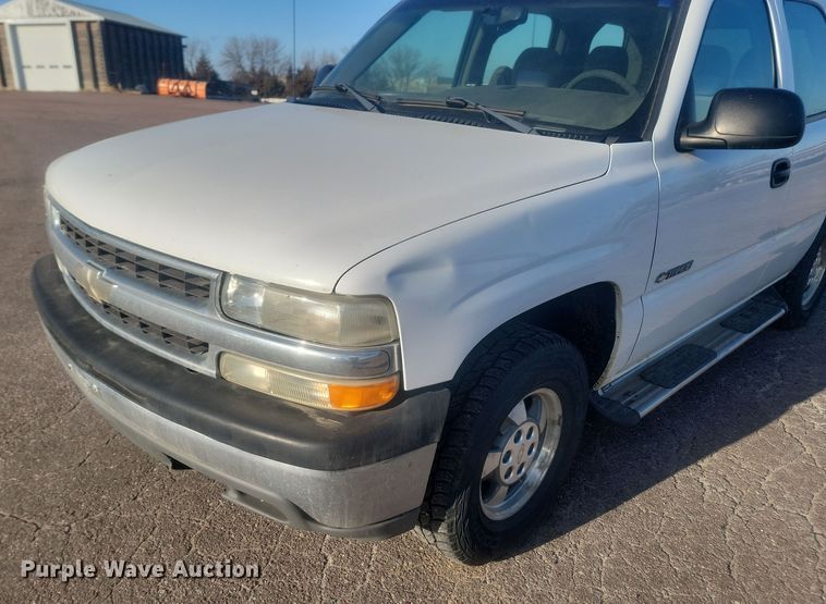 image for item KU9060 2003 Chevrolet Tahoe  SUV