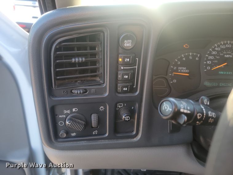 image for item KU9060 2003 Chevrolet Tahoe  SUV