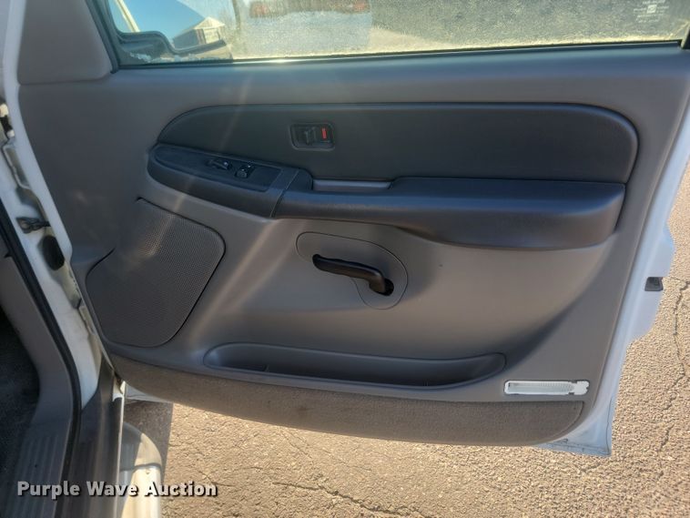 image for item KU9060 2003 Chevrolet Tahoe  SUV