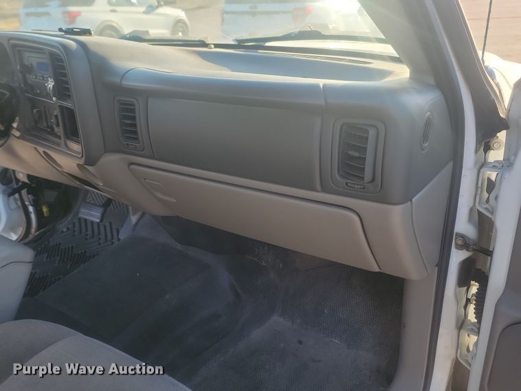 image for item KU9060 2003 Chevrolet Tahoe  SUV