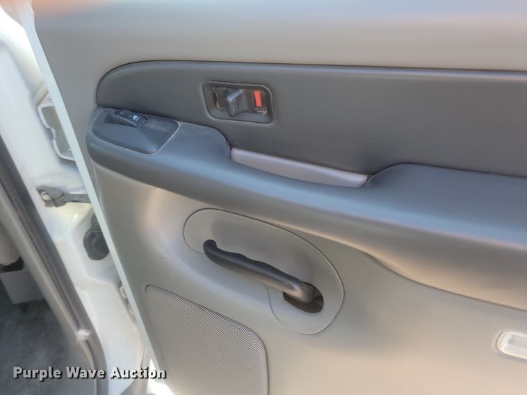 image for item KU9060 2003 Chevrolet Tahoe  SUV