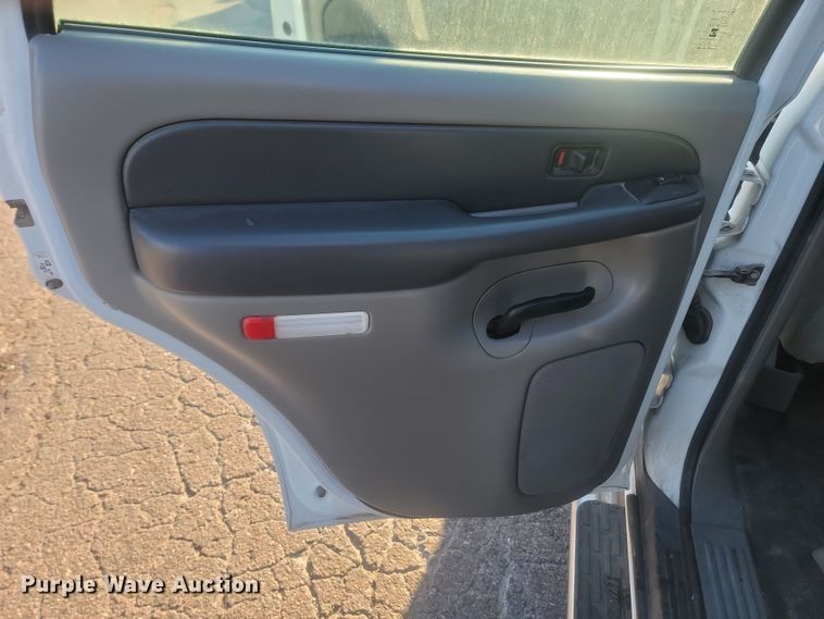 image for item KU9060 2003 Chevrolet Tahoe  SUV