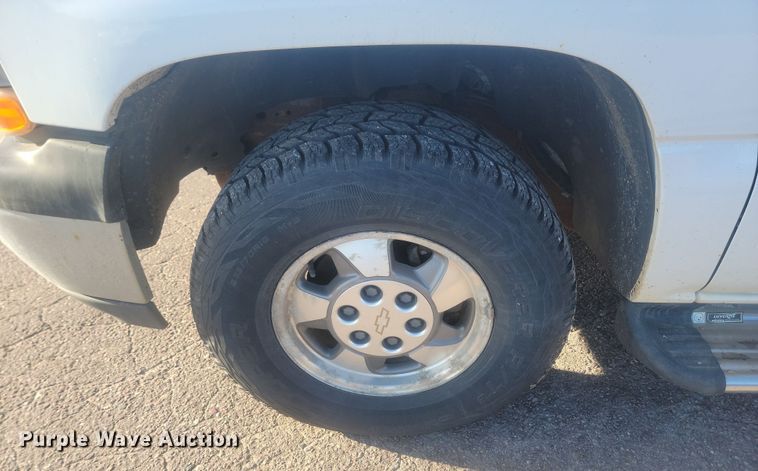 image for item KU9060 2003 Chevrolet Tahoe  SUV