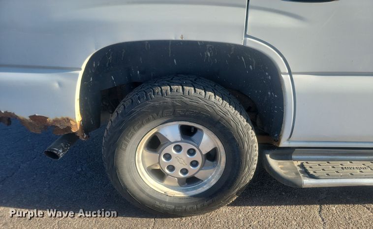 image for item KU9060 2003 Chevrolet Tahoe  SUV