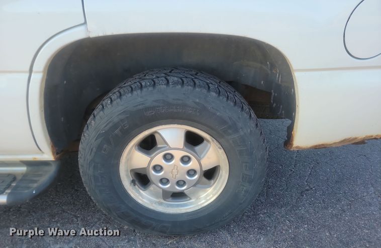 image for item KU9060 2003 Chevrolet Tahoe  SUV