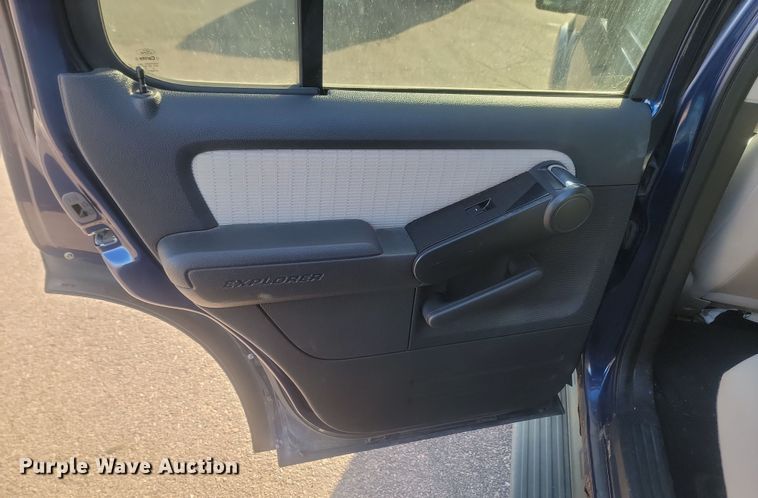image for item KU9061 2008 Ford Explorer  SUV