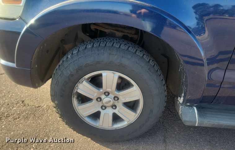 image for item KU9061 2008 Ford Explorer  SUV