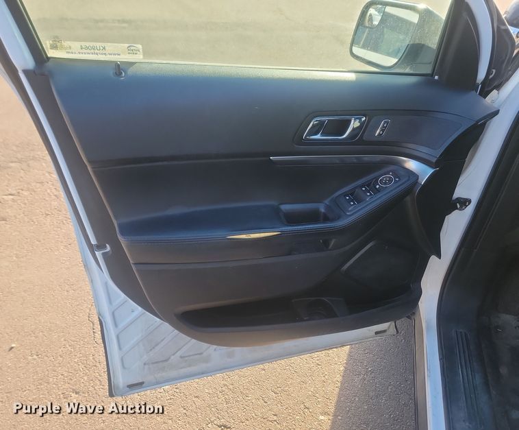 image for item KU9064 2017 Ford Explorer Police Interceptor  SUV