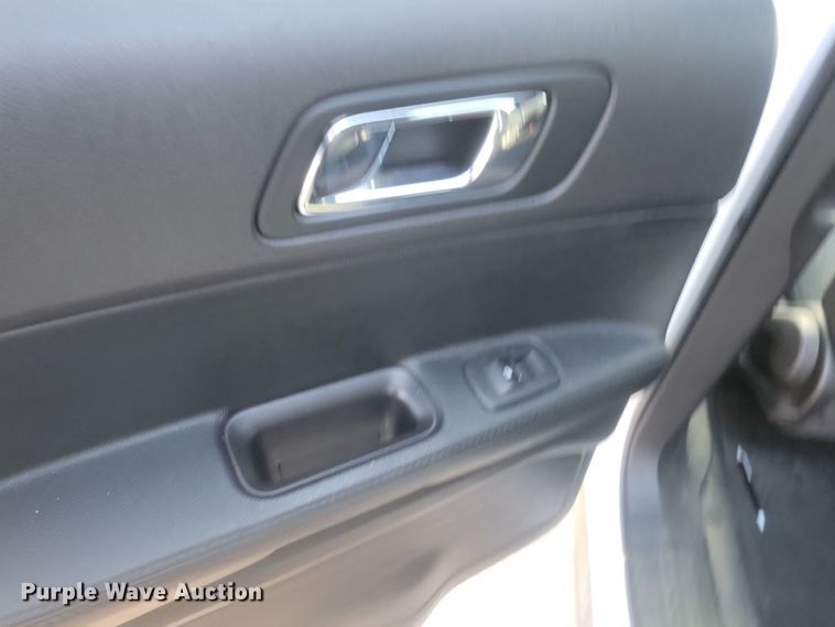 image for item KU9064 2017 Ford Explorer Police Interceptor  SUV