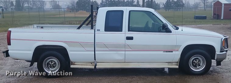 image for item KU9096 1994 Chevrolet C1500  Ext. Cab pickup truck