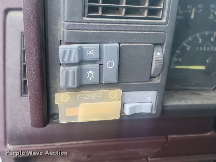 image for item KU9096 1994 Chevrolet C1500  Ext. Cab pickup truck