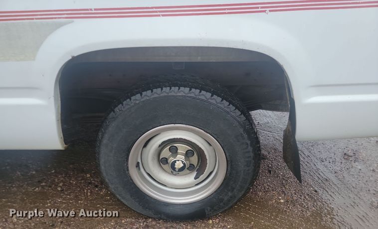 image for item KU9096 1994 Chevrolet C1500  Ext. Cab pickup truck