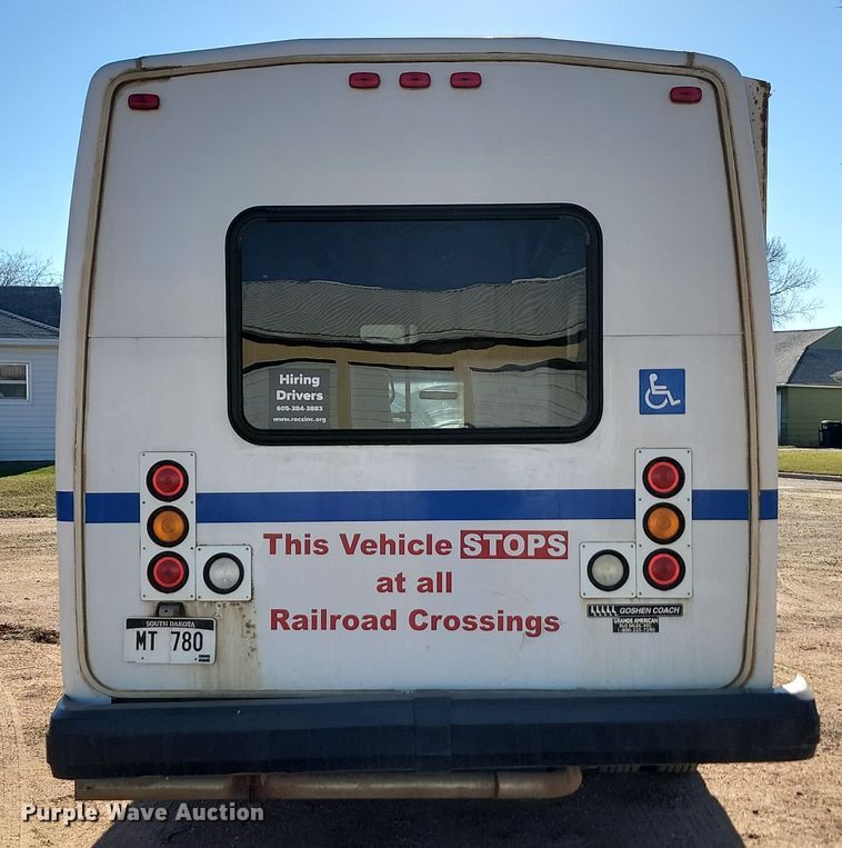 image for item KU9098 2003 Ford E450  shuttle bus