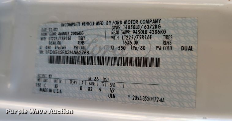 image for item KU9098 2003 Ford E450  shuttle bus