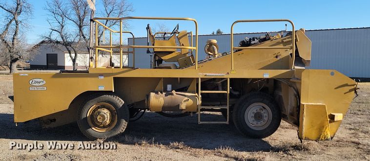 image for item KU9100 Etnyre  chip spreader