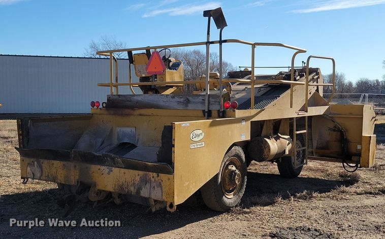 image for item KU9100 Etnyre  chip spreader