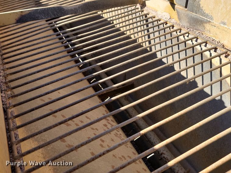 image for item KU9100 Etnyre  chip spreader