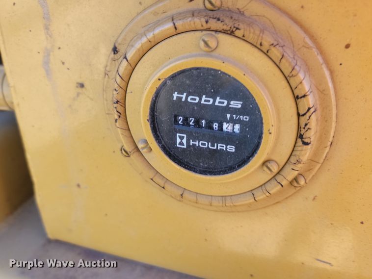 image for item KU9100 Etnyre  chip spreader