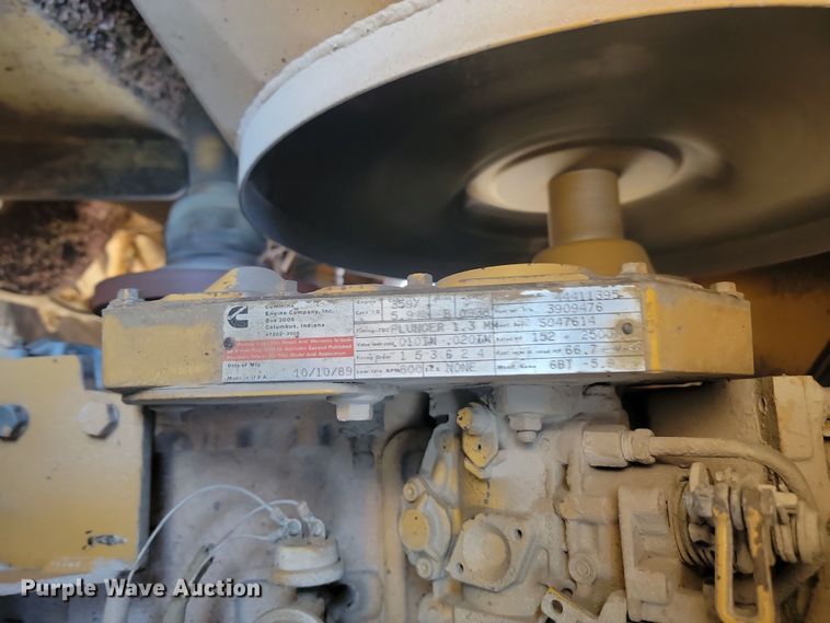 image for item KU9100 Etnyre  chip spreader