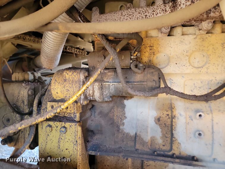 image for item KU9100 Etnyre  chip spreader