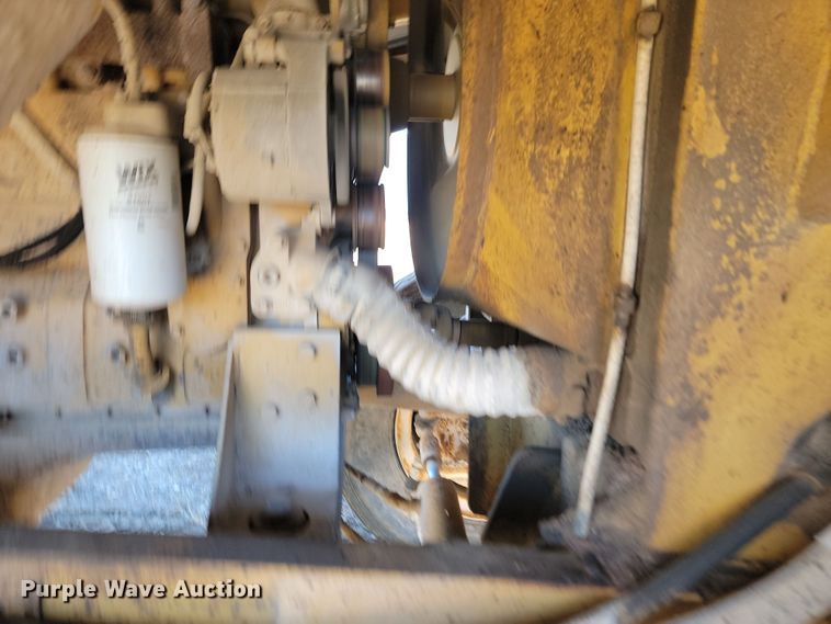 image for item KU9100 Etnyre  chip spreader