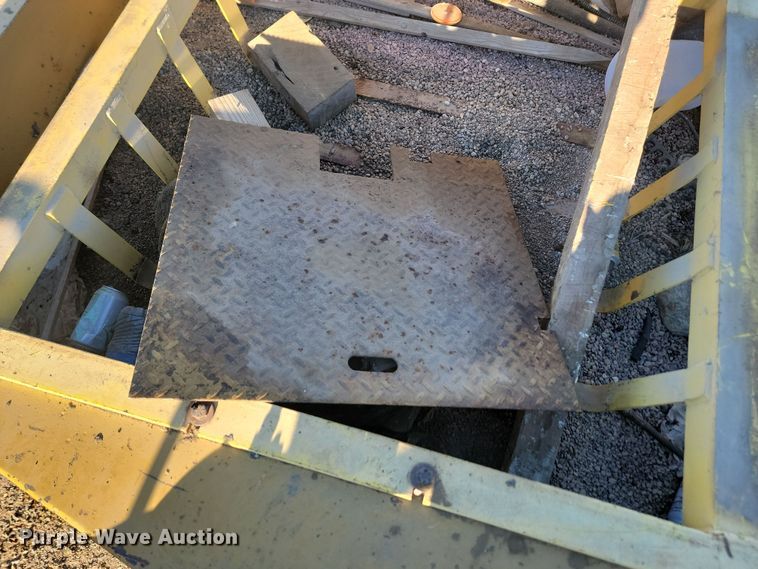 image for item KU9101 Hyster C530A  pneumatic roller